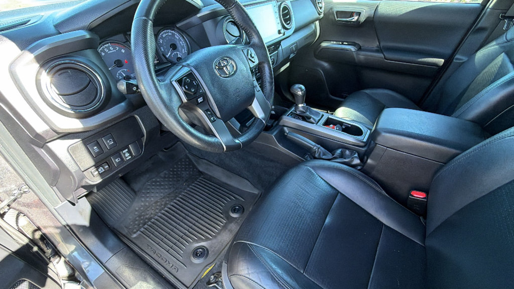 Certified 2023 Toyota Tacoma TRD Sport w/ TRD Premium Sport Package AWD/4WD image 10