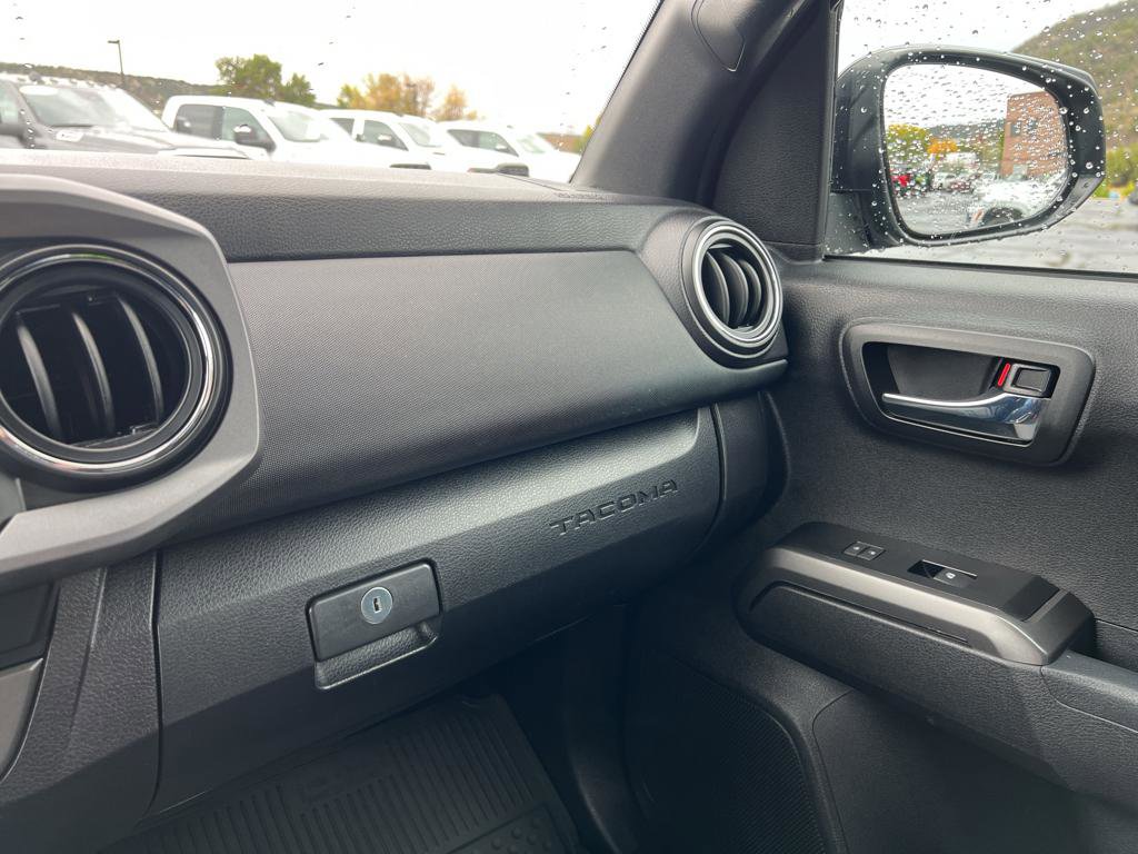 Used 2023 Toyota Tacoma TRD Off-Road image 28