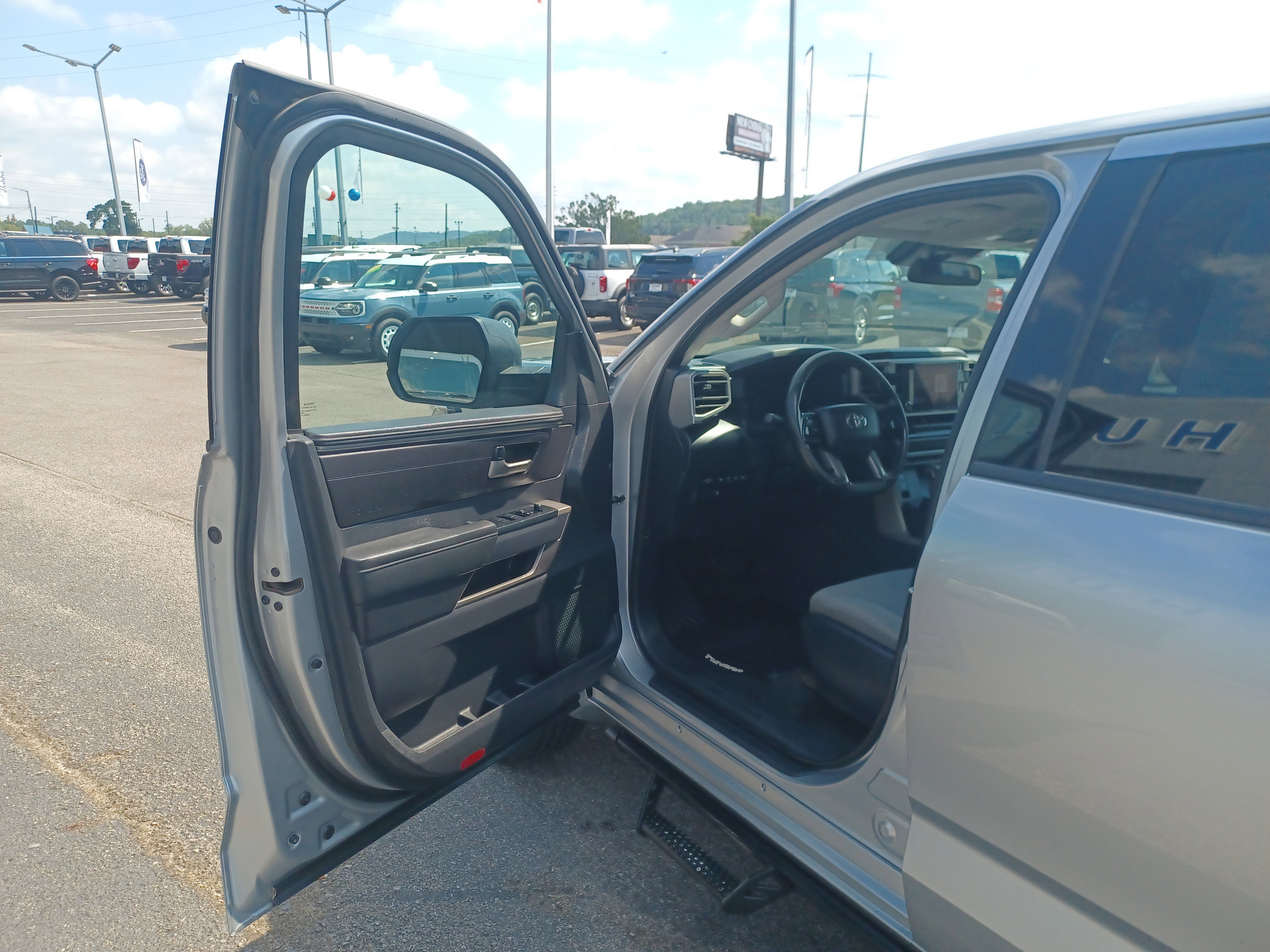 Used 2023 Toyota Tundra SR5 image 9