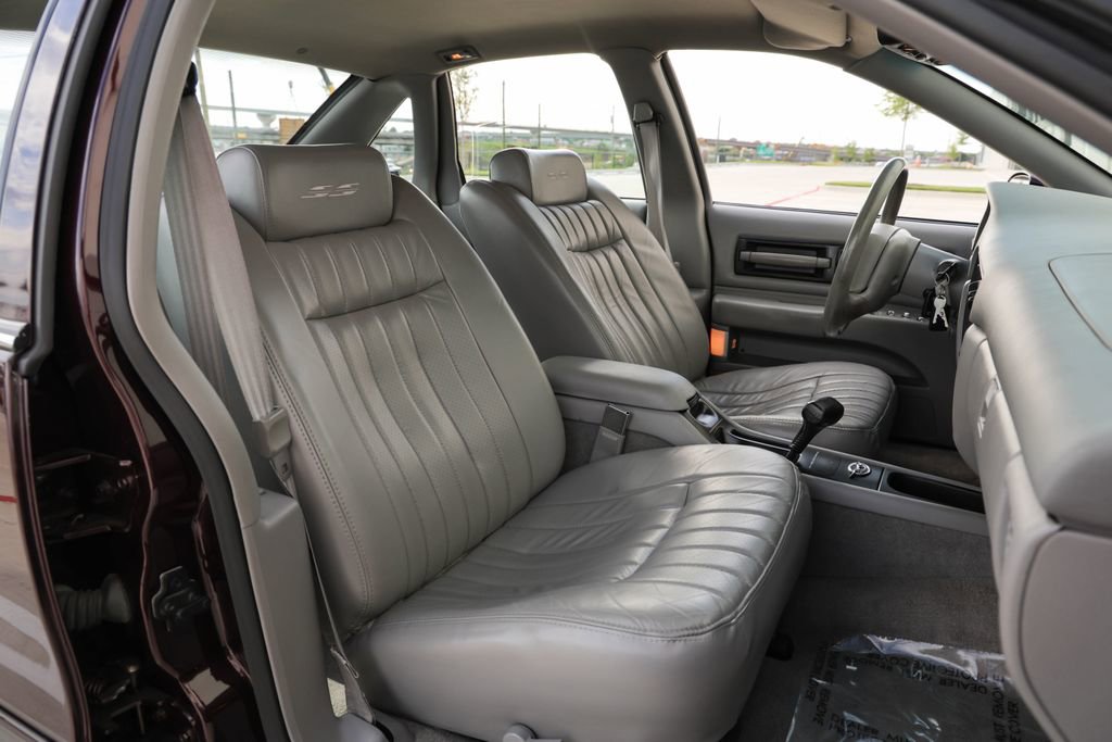 Used 1996 Chevrolet Impala SS RWD image 18