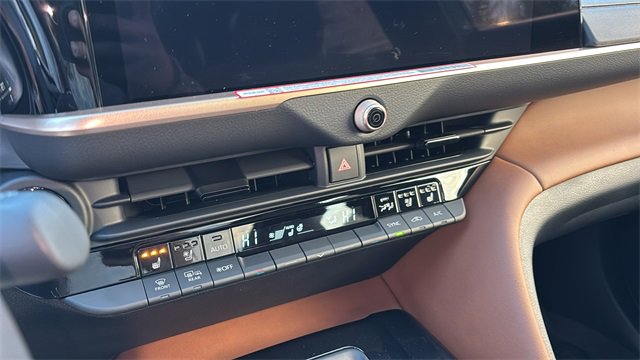 New 2025 Toyota Crown Signia w/ Advanced Technology Package image 19