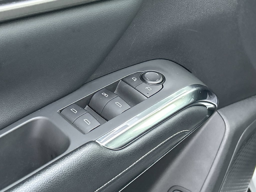 Certified 2026 Chevrolet Traverse LT AWD/4WD image 27