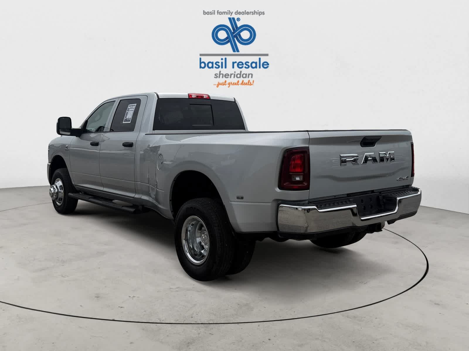 Used 2026 RAM 3500 Tradesman AWD/4WD image 4