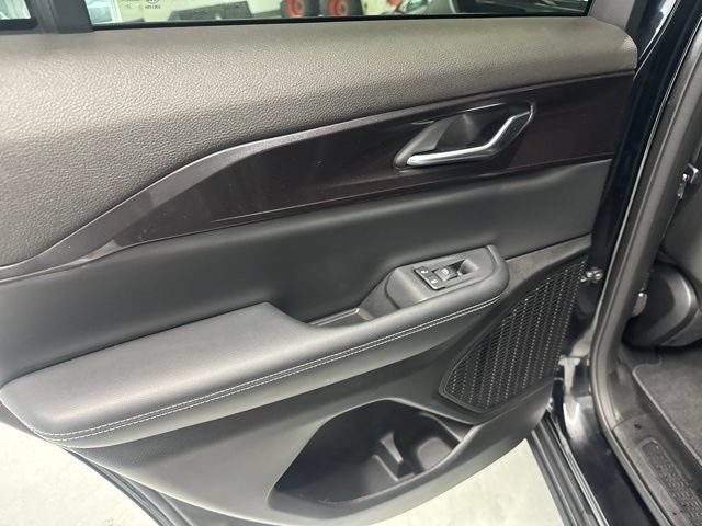 Used 2023 Jeep Grand Cherokee Altitude AWD/4WD image 23