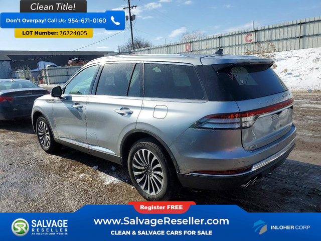 Used 2024 Lincoln Aviator AWD w/ Premium Package image 3