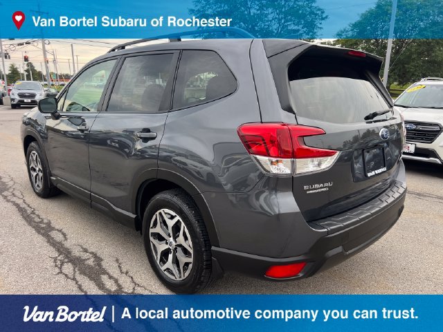 Used 2024 Subaru Forester Premium AWD/4WD image 4