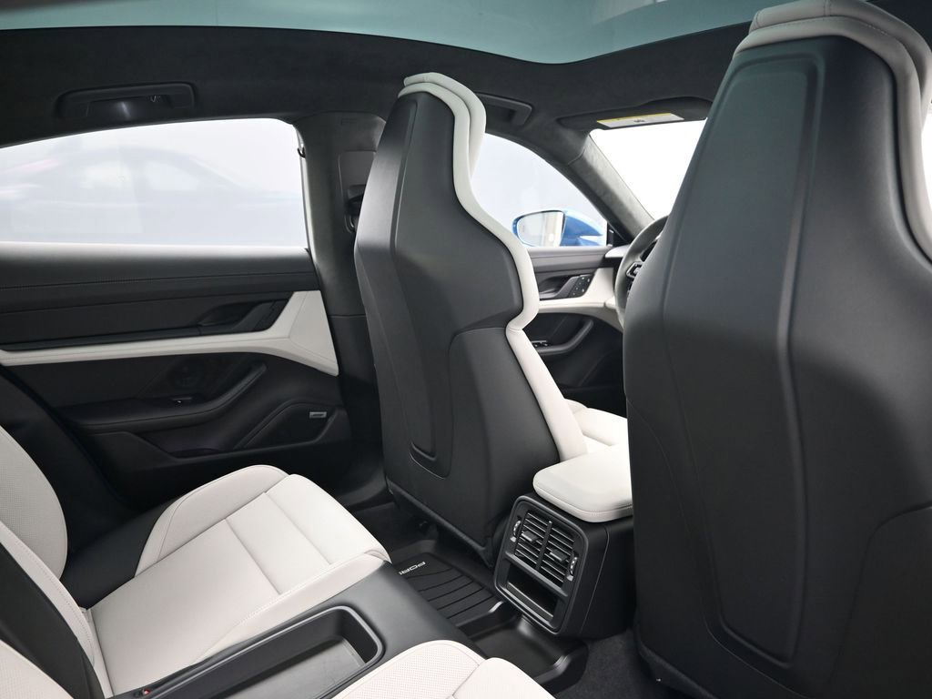 Certified 2024 Porsche Taycan GTS image 7