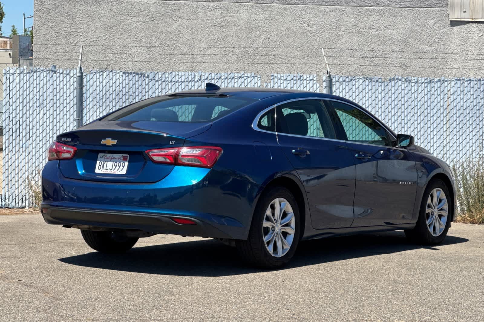 Used 2019 Chevrolet Malibu LT w/ Driver Confidence Package FWD image 3