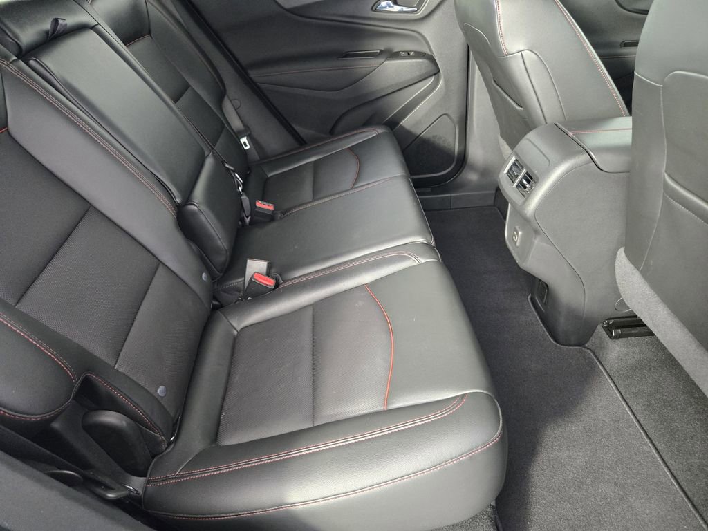 Used 2023 Chevrolet Equinox RS w/ RS Leather Package FWD image 33