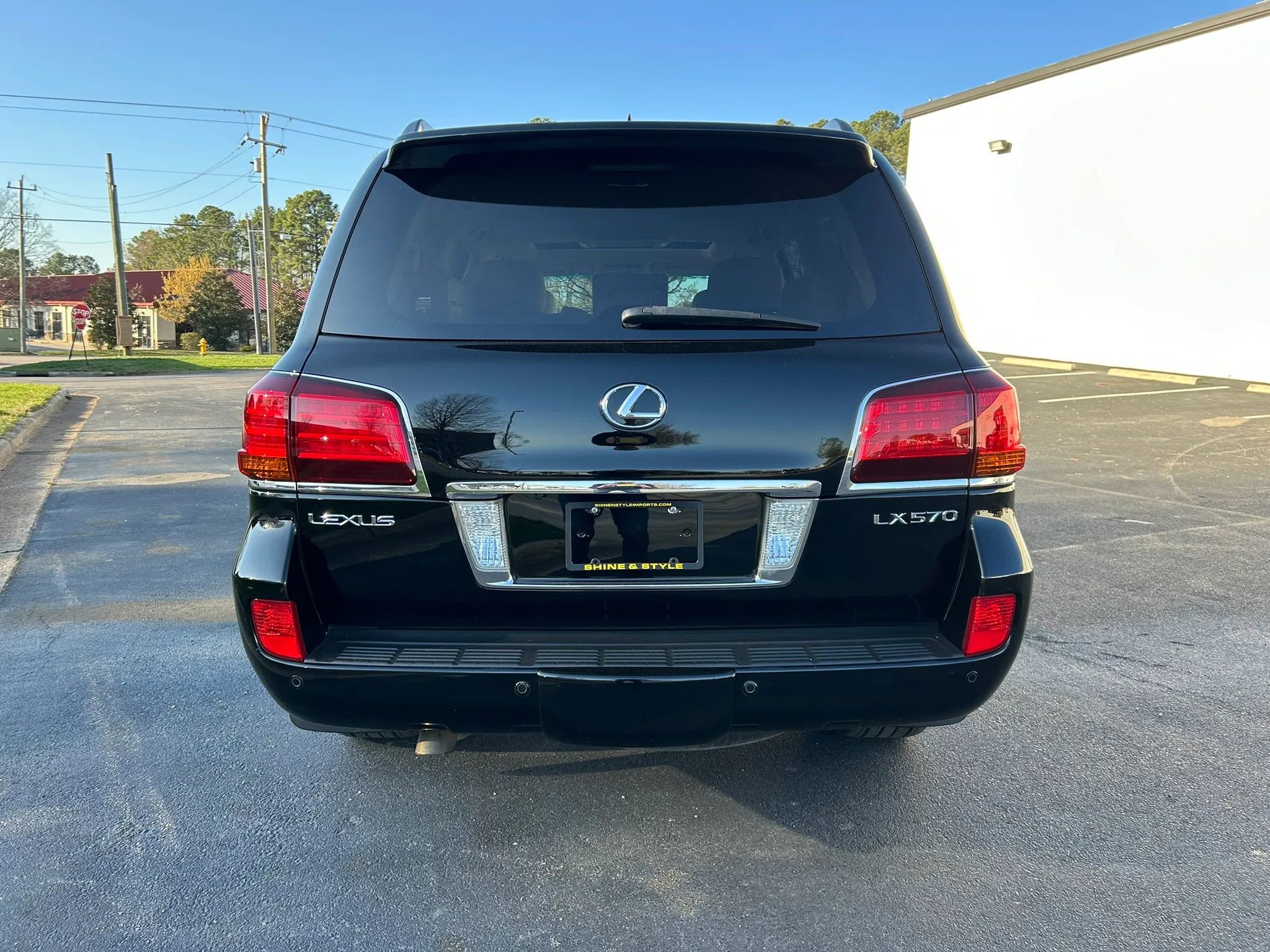 Used 2010 Lexus LX 570 LX 570 Sport Utility 4D image 4