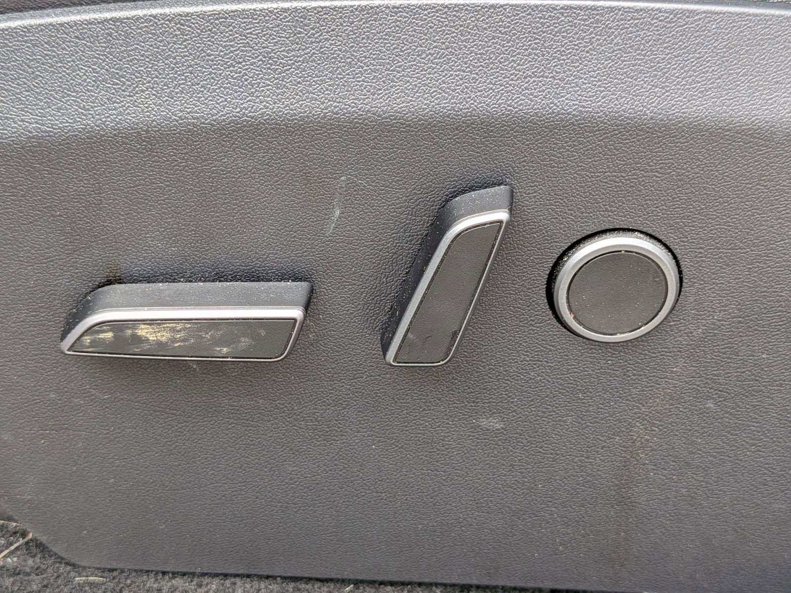 Used 2023 Tesla Model Y Long Range image 16