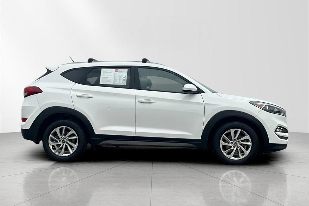 Used 2016 Hyundai Tucson SE w/ Option Group 02 FWD image 7
