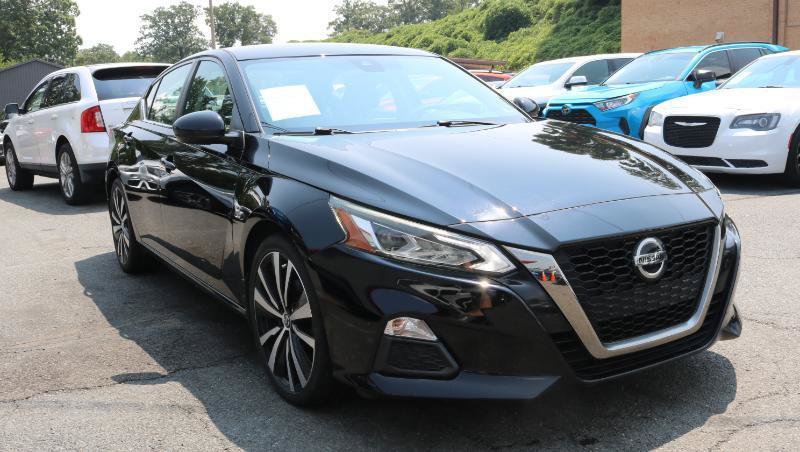 Used 2020 Nissan Altima 2.5 SR FWD image 3
