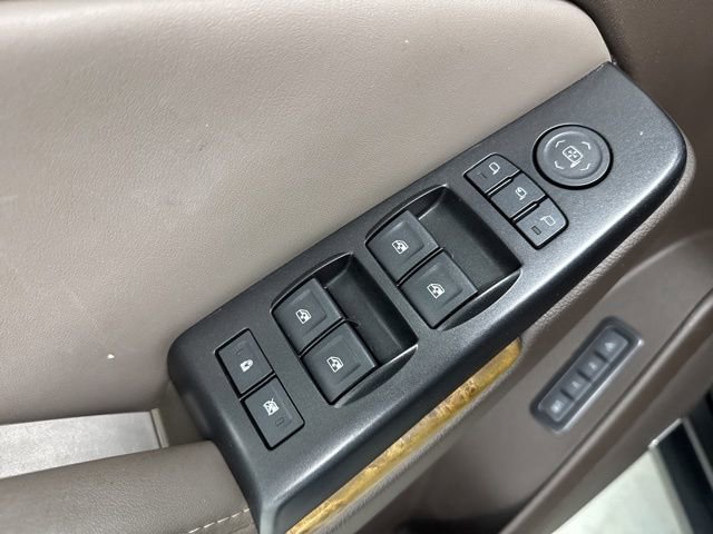 Used 2017 GMC Yukon Denali AWD/4WD image 19