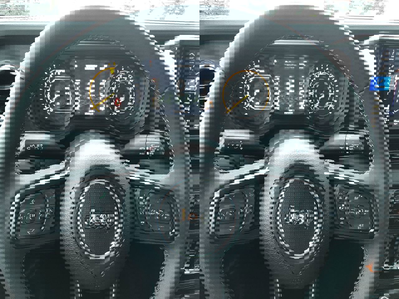 Used 2025 Jeep Gladiator Sport image 23