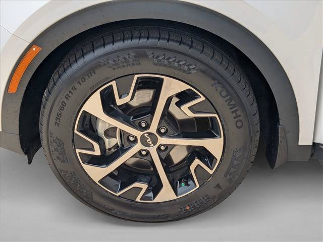 Used 2024 Kia Sportage EX FWD image 24