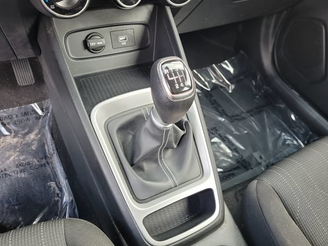 Used 2020 Hyundai Venue SE FWD image 32