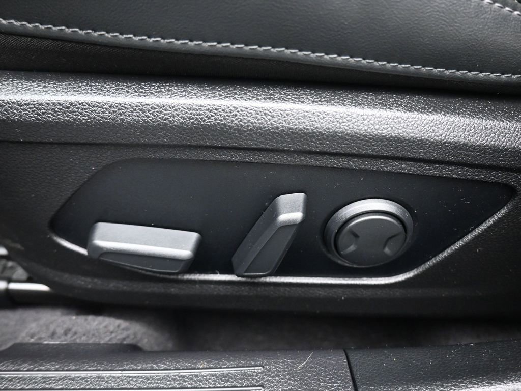 Used 2022 Kia K5 GT-Line w/ GT-Line Awd Premium Package image 12