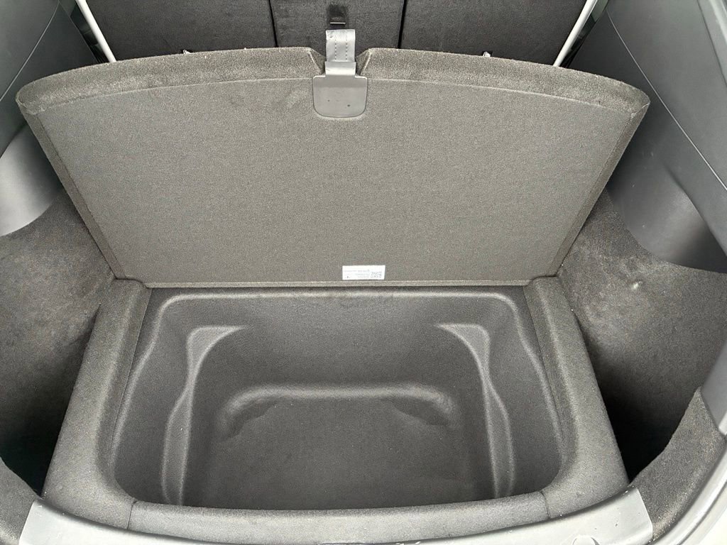 Used 2022 Tesla Model Y Performance image 11