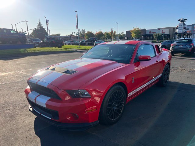 Used 2014 Ford Mustang Shelby GT500 w/ Equipment Group 821A RWD image 3