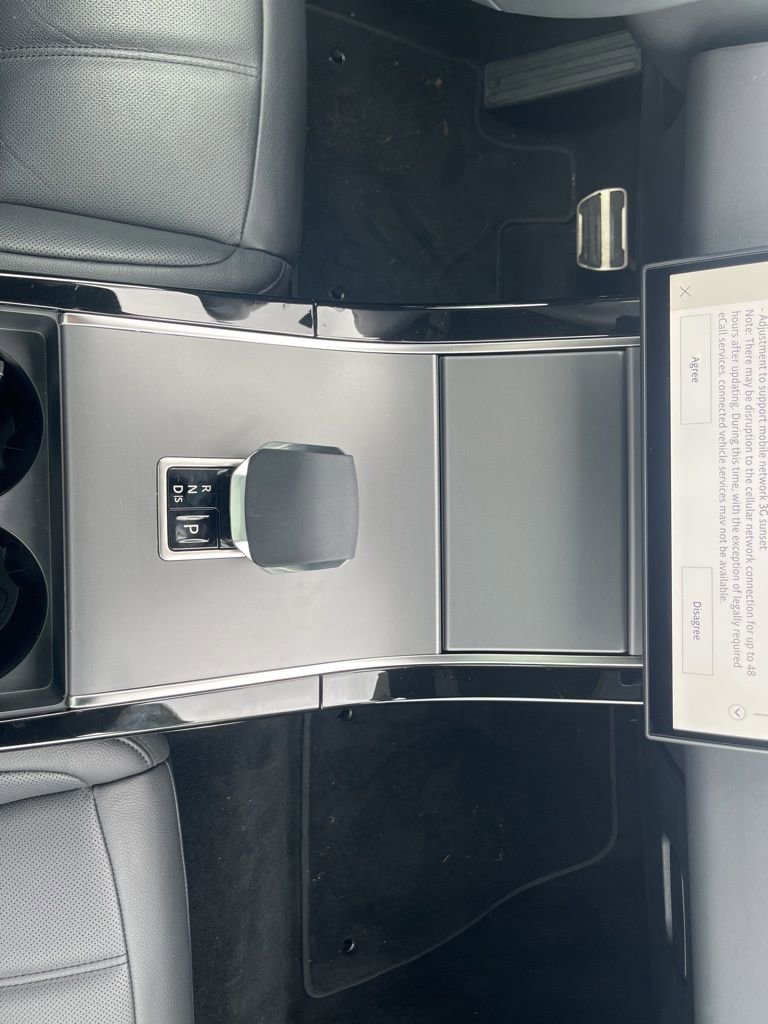 Certified 2025 Land Rover Range Rover Evoque Dynamic SE AWD/4WD image 23