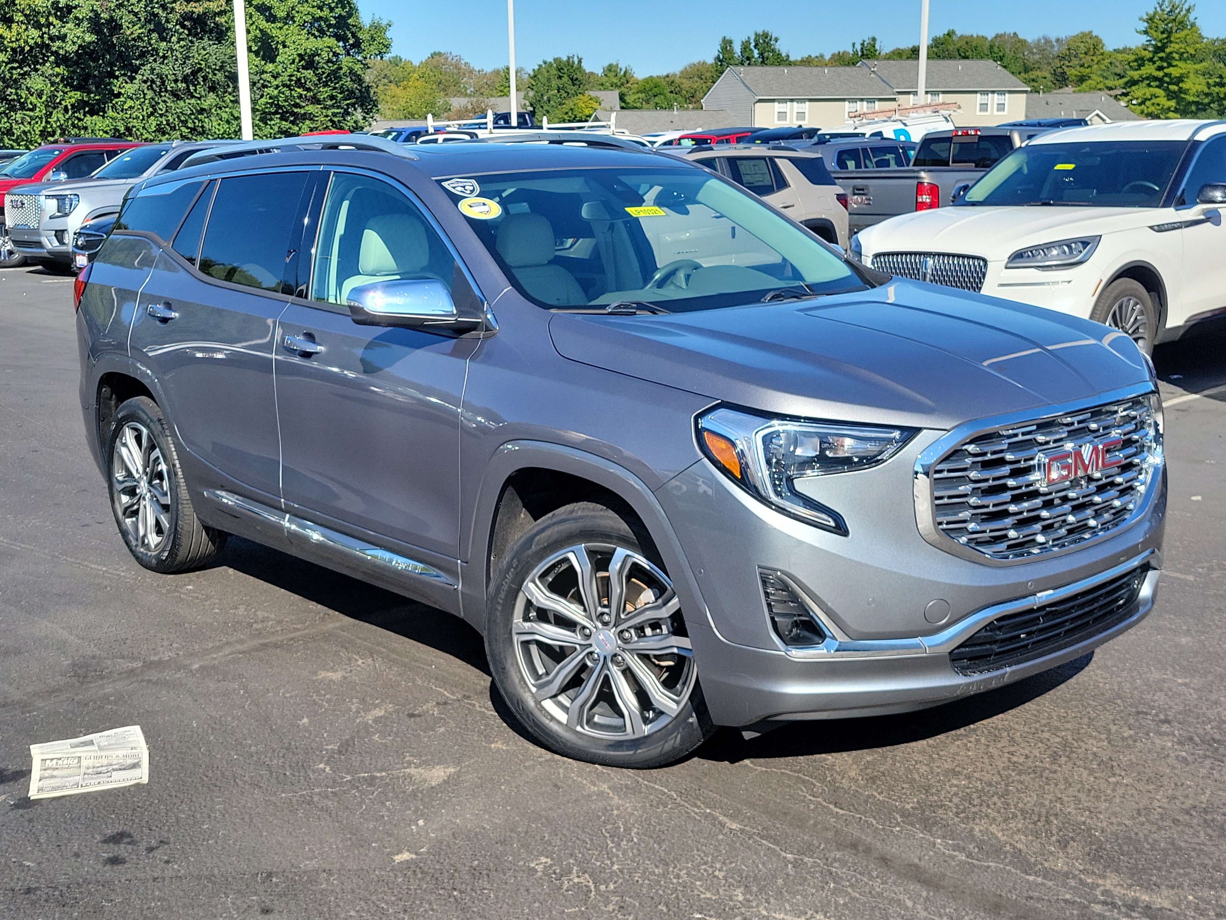Used 2020 GMC Terrain Denali w/ Denali Premium Package FWD image 32