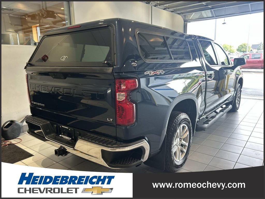 Certified 2022 Chevrolet Silverado 1500 LT w/ Convenience Package II AWD/4WD image 4