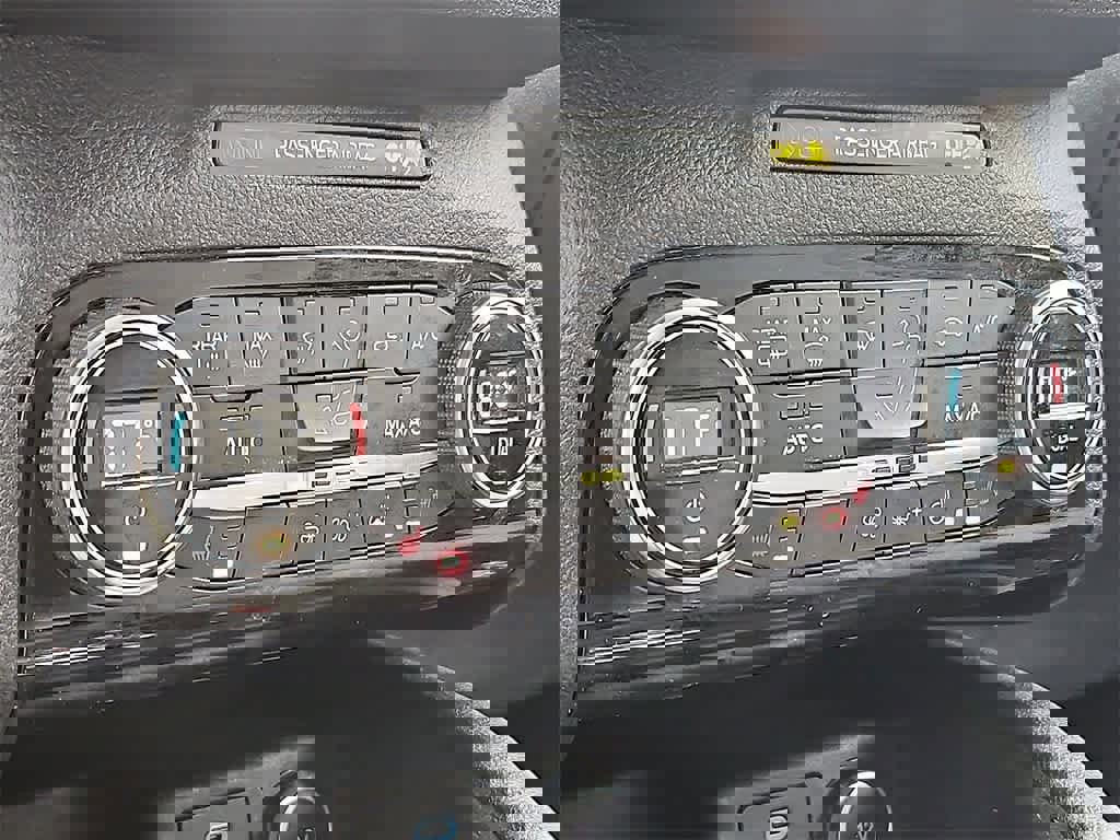 Used 2021 Ford Escape SE w/ Convenience Package image 12