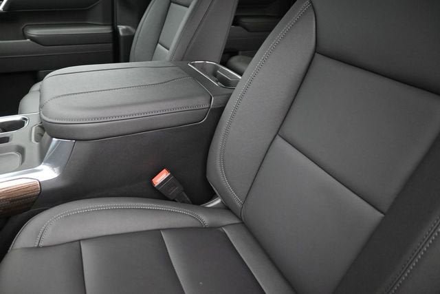 New 2026 Chevrolet Silverado 1500 RST w/ Redline Edition AWD/4WD image 17