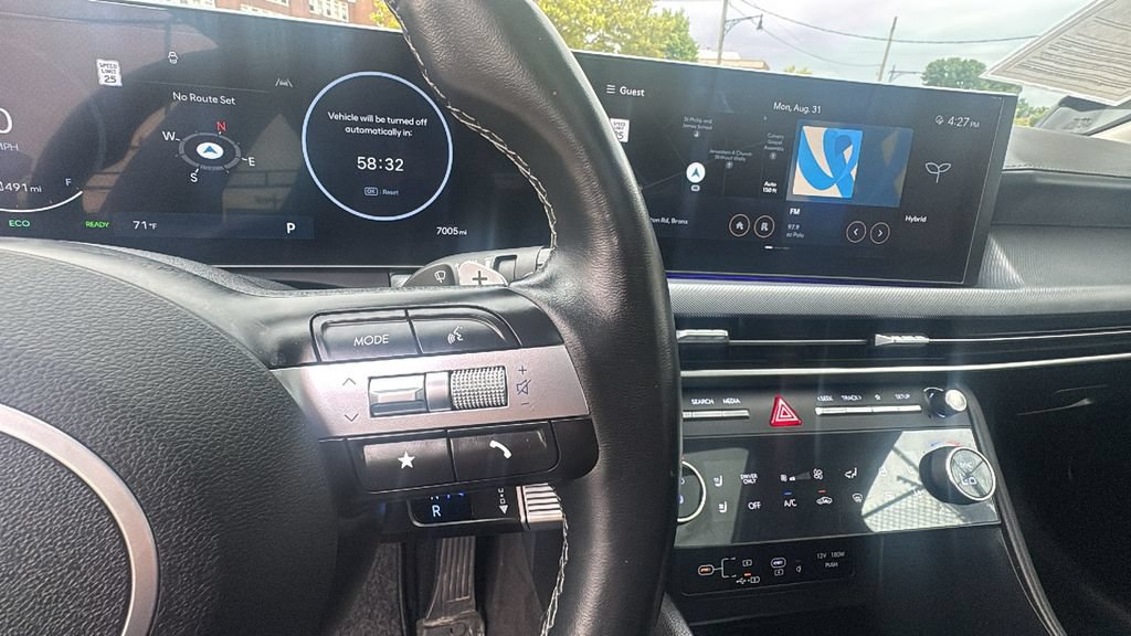 Used 2025 Hyundai Sonata Limited FWD image 16
