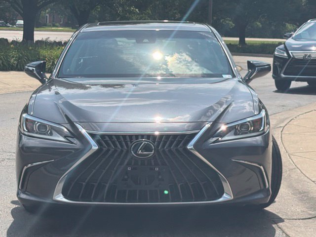 Certified 2025 Lexus ES 350 w/ Accessory Package (Z2) FWD image 2