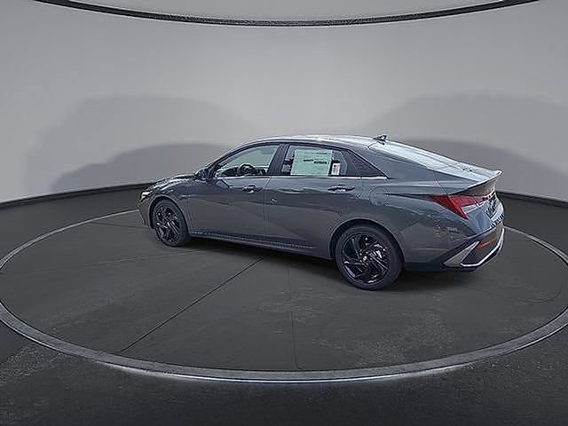 New 2026 Hyundai Elantra SEL Sport Premium FWD image 9