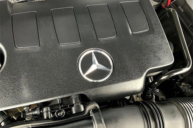 Used 2021 Mercedes-Benz GLB 250 4MATIC image 29