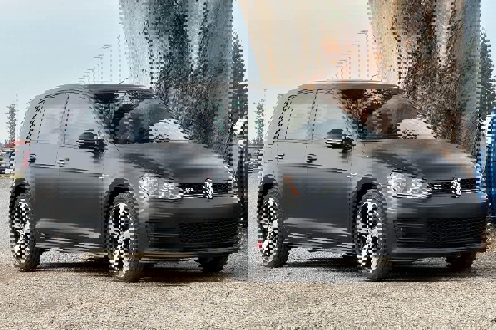 Used 2017 Volkswagen GTI S image 10