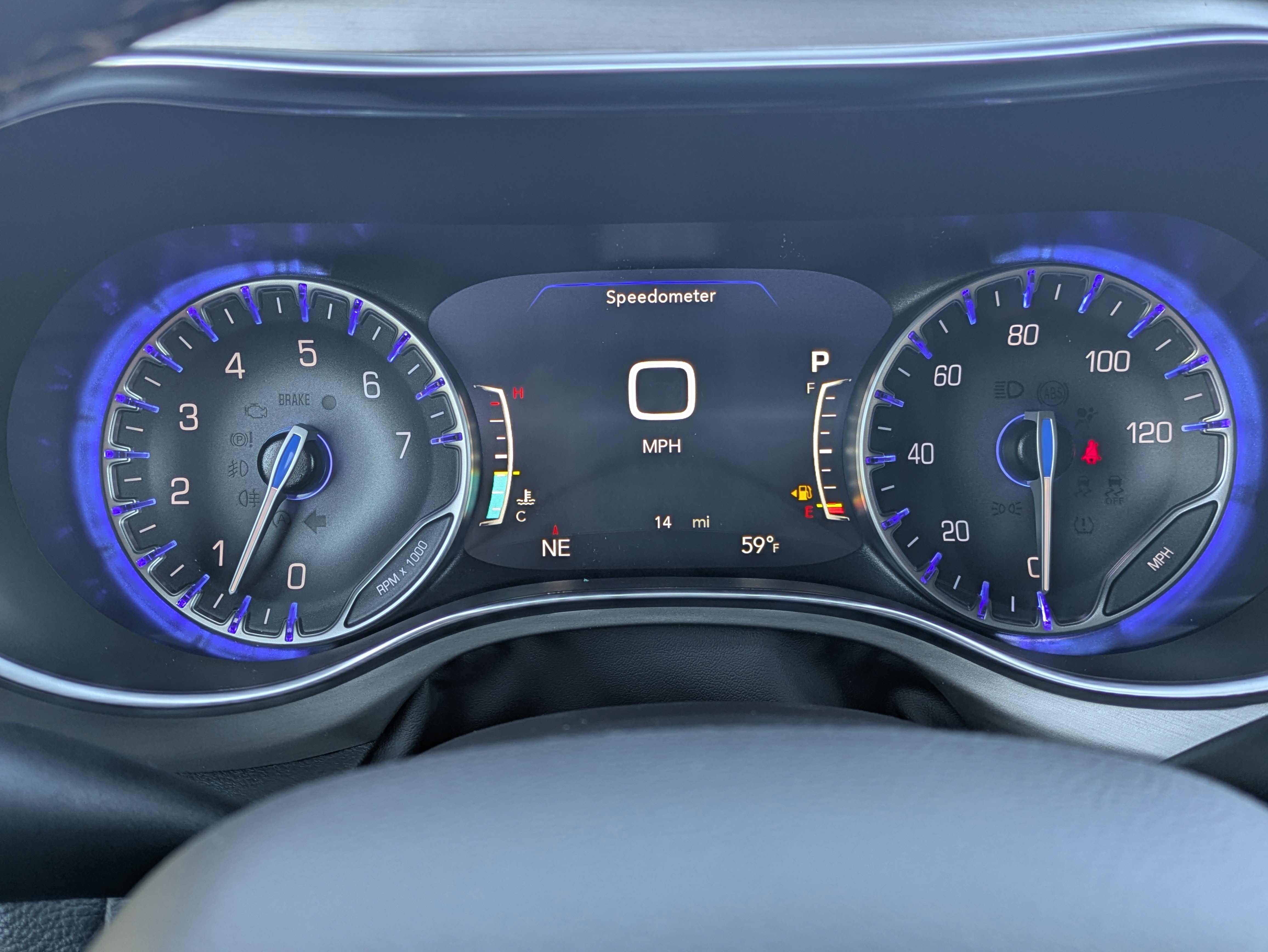 New 2026 Chrysler Pacifica Pinnacle w/ Trailer Tow Group image 28