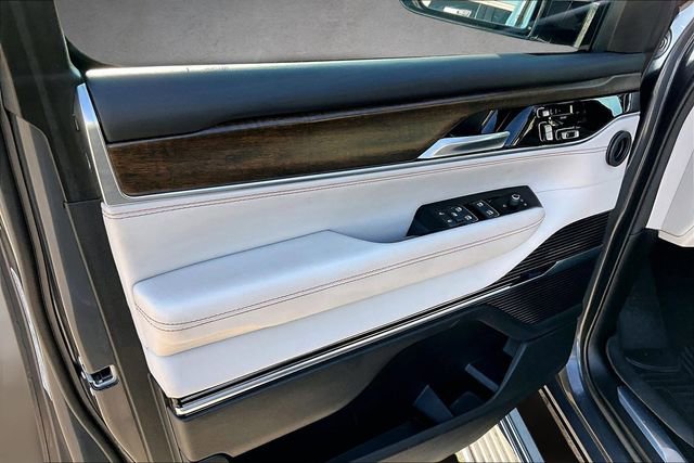 Used 2022 Jeep Grand Wagoneer Series I image 14