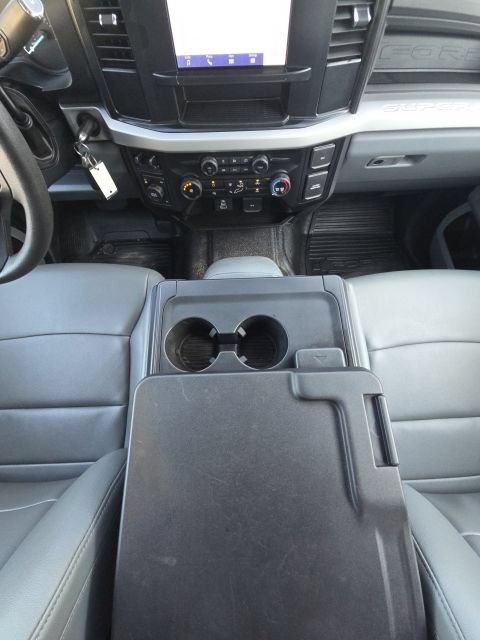 Used 2024 Ford F550 4x4 SuperCab Super Duty image 32