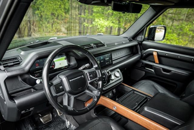 Used 2021 Land Rover Defender 110 X image 30