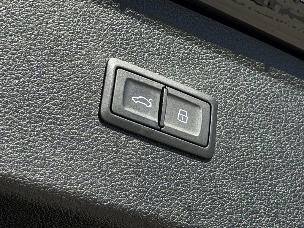 Used 2020 Audi SQ5 Premium Plus image 43