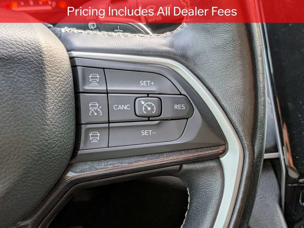 Used 2022 Jeep Grand Cherokee L Laredo w/ Luxury Tech Group I AWD/4WD image 28