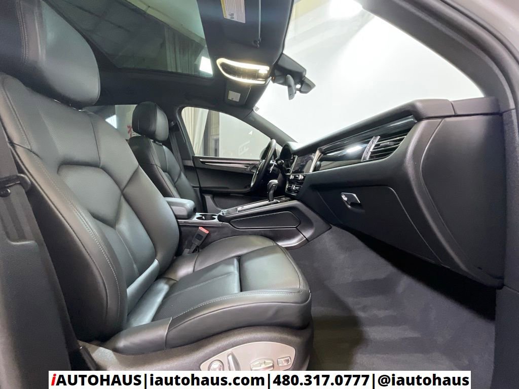 Used 2022 Porsche Macan S image 27