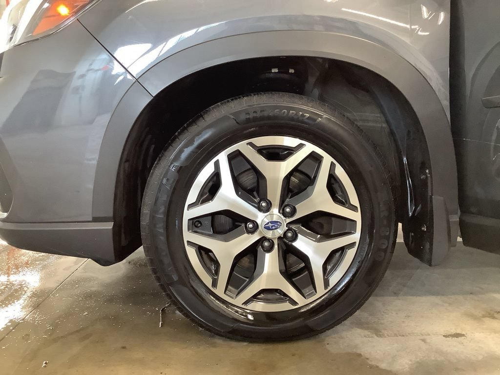 Used 2021 Subaru Forester Premium AWD/4WD image 22