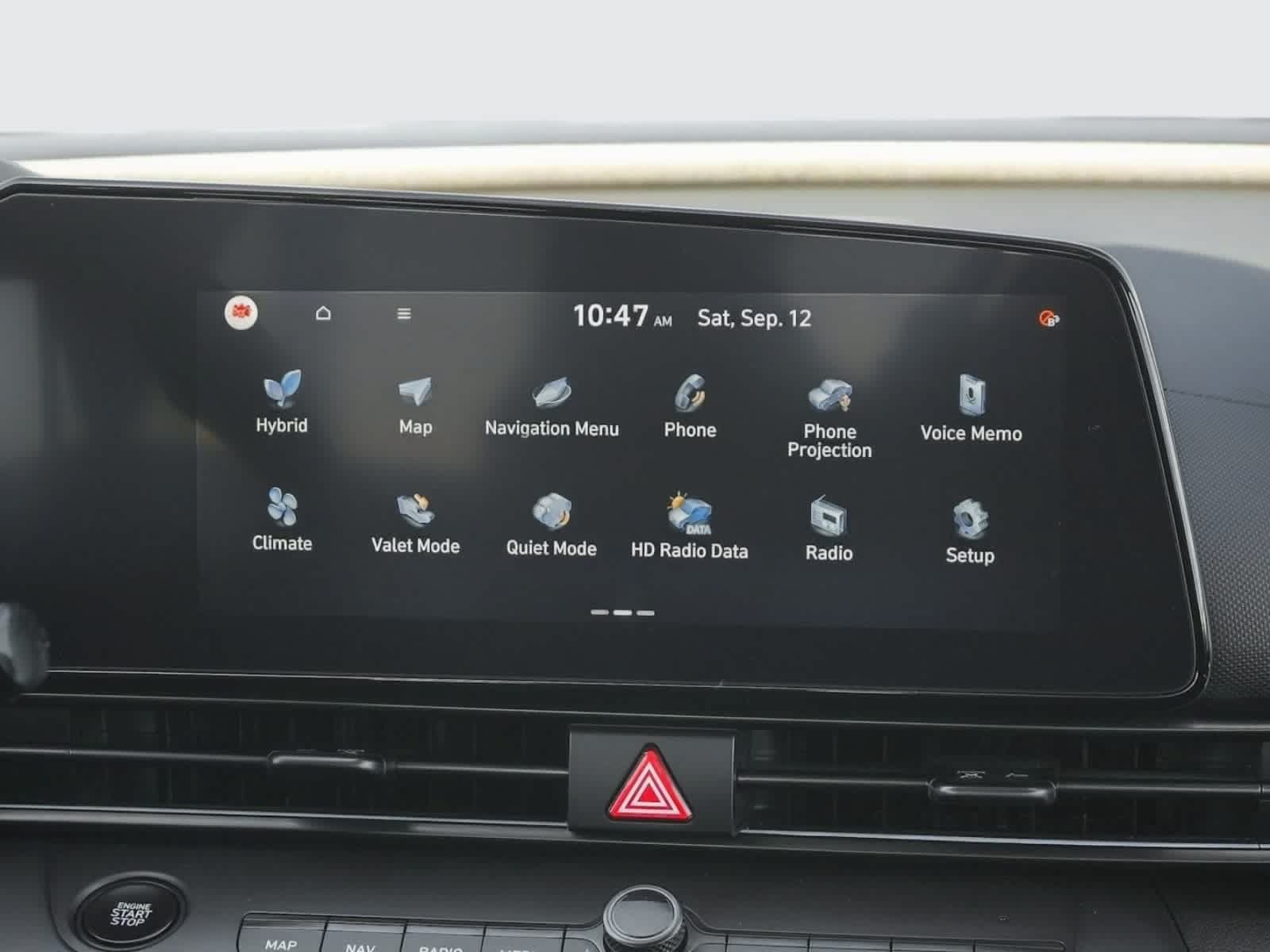 Used 2025 Hyundai Elantra SEL FWD image 18