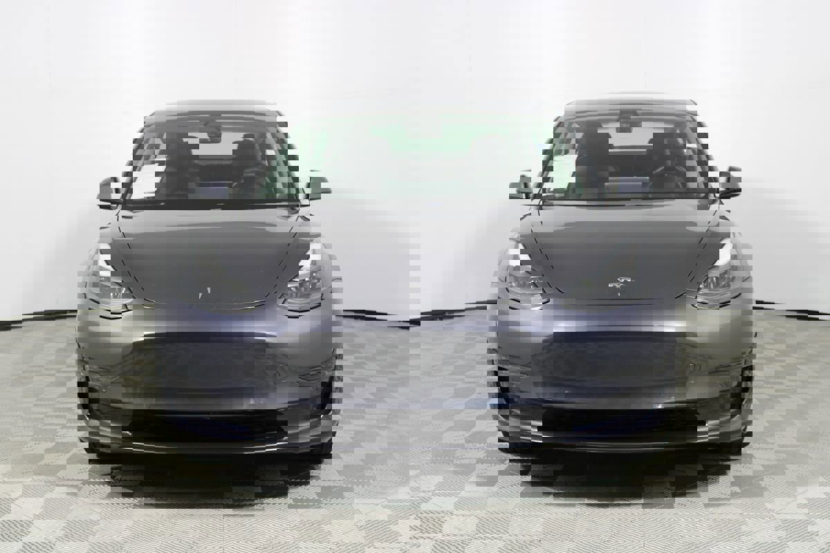 Used 2021 Tesla Model 3 Standard Range Plus image 24