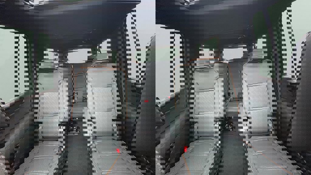 New 2026 GMC Yukon XL AT4 image 24