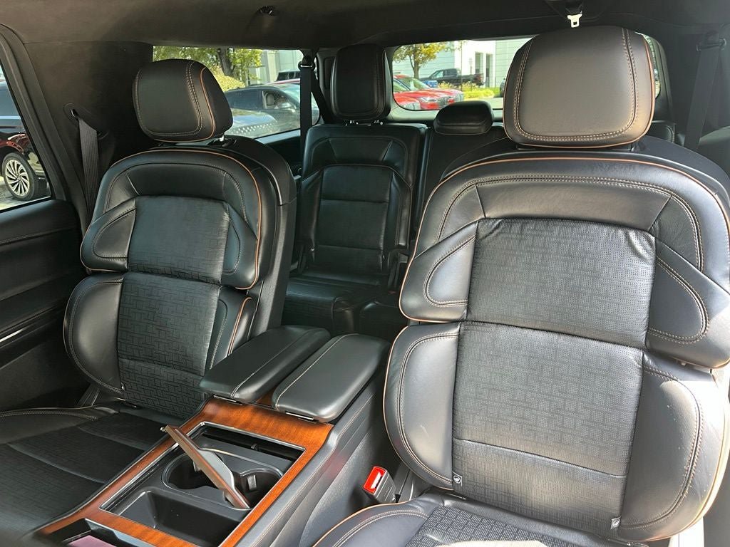 Certified 2025 Lincoln Navigator L Black Label AWD/4WD image 14
