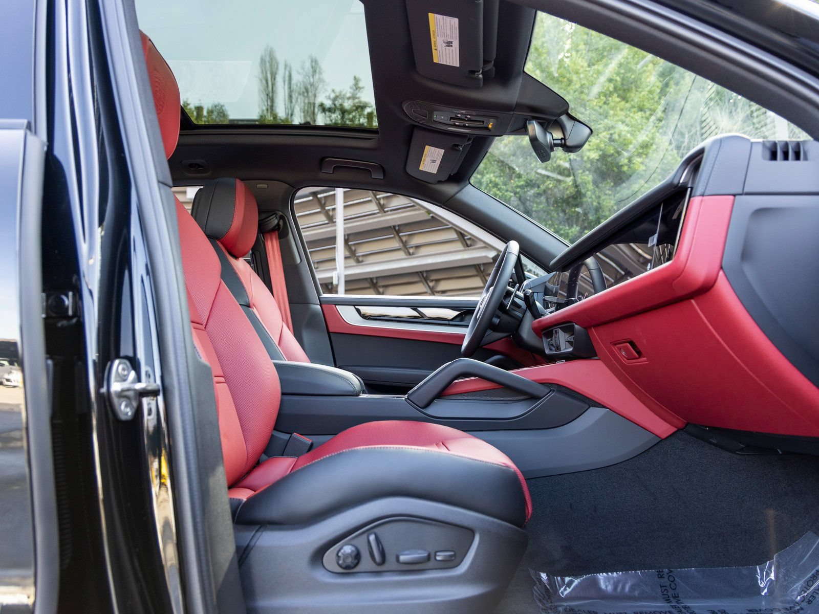 New 2026 Porsche Cayenne E-Hybrid AWD/4WD image 56