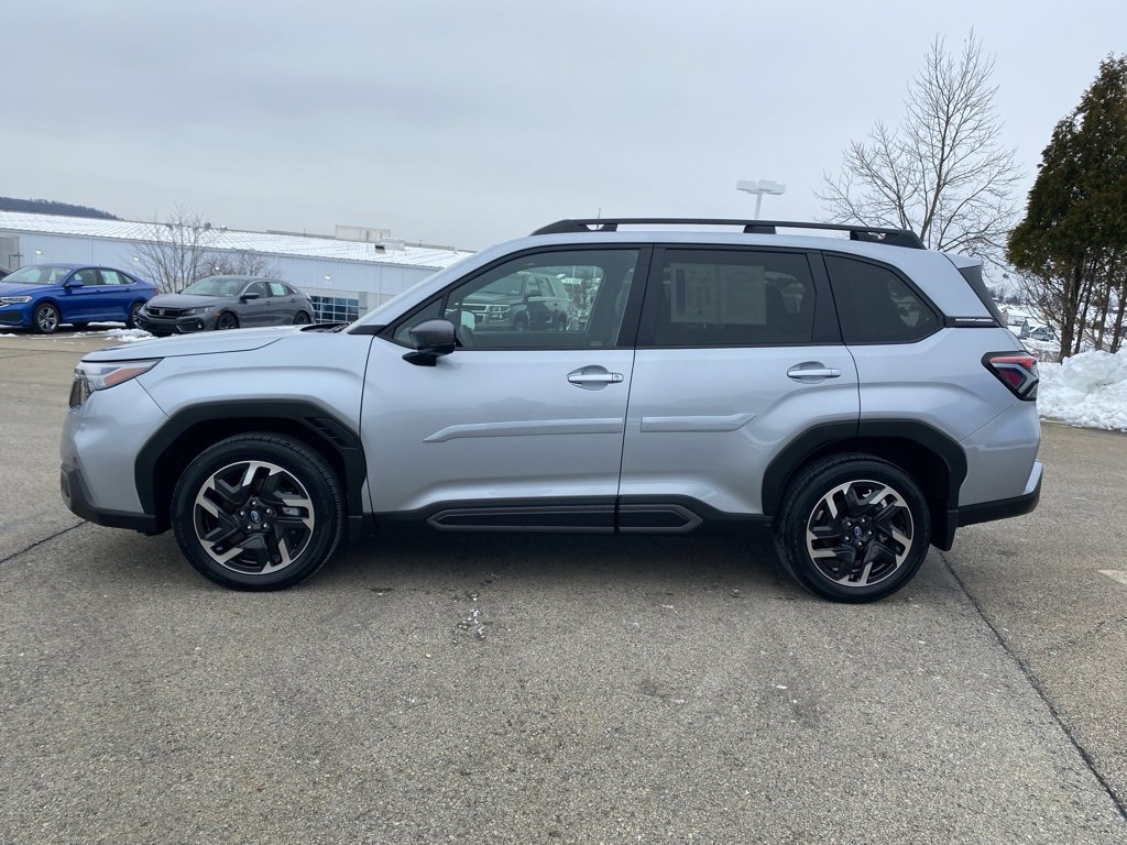 Used 2025 Subaru Forester Limited image 6