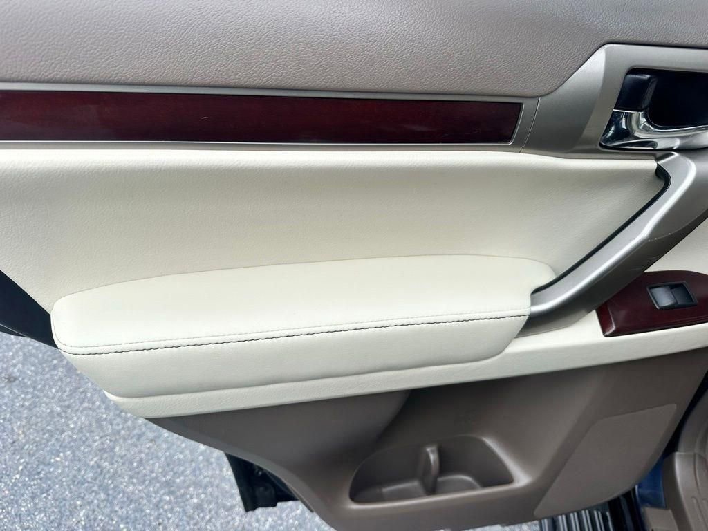 Used 2019 Lexus GX 460 Premium w/ Premium Package AWD/4WD image 22