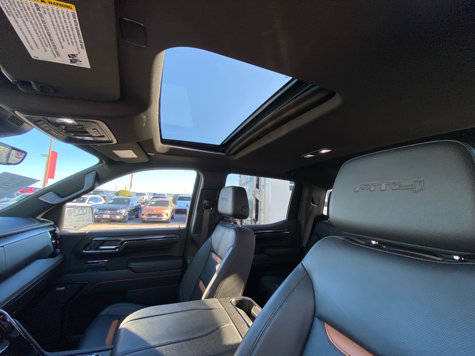 Used 2024 GMC Sierra 1500 AT4 w/ Technology Package image 19